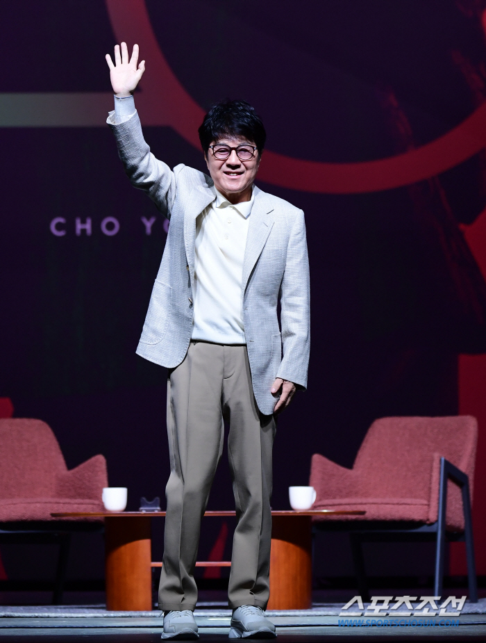  'But I still want to continue'...Cho Yong-pil, 56th year since his debut 'King of Singer' is still challenging (Roundup)