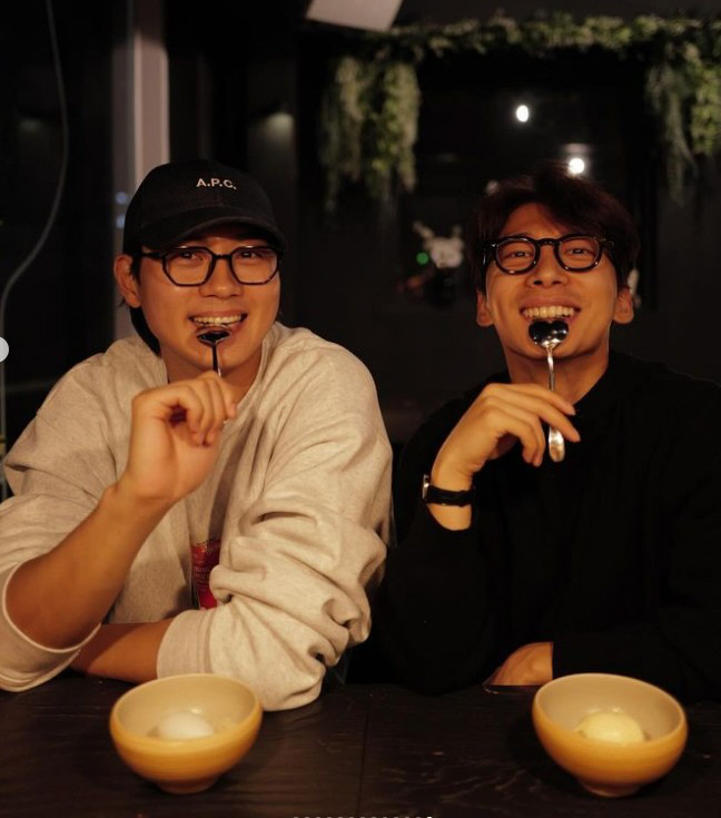 Who is Oh Sang-wook on a date while wearing a couple item? 'I did it for you'