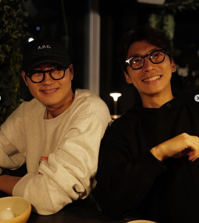 Who is Oh Sang-wook on a date while wearing a couple item? 'I did it for you'