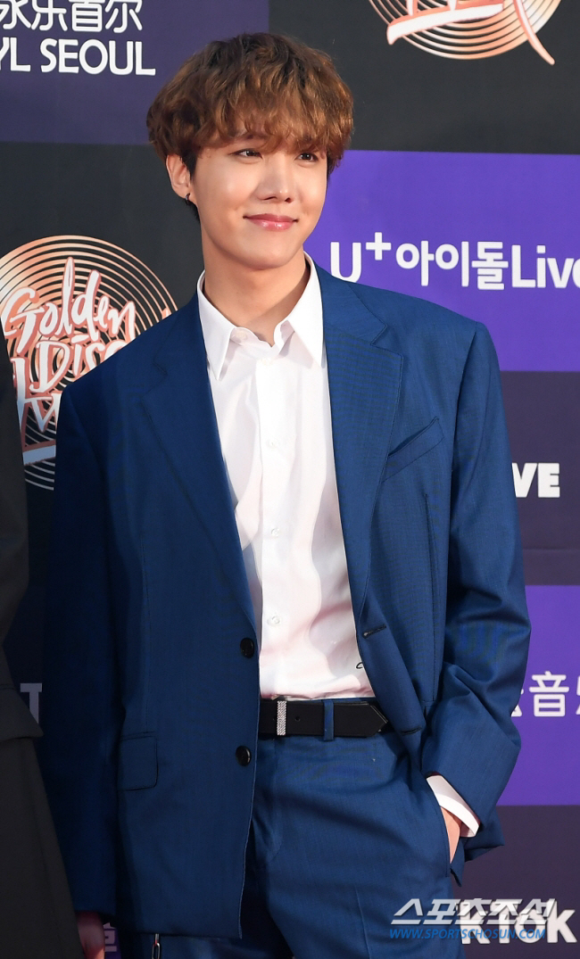  BTS j-hope, today (23rd) is the first schedule since he was discharged from the military after pitching in the second round of KS