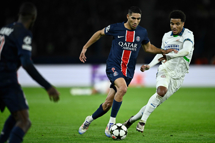 'It's too bad Lee Kangin!' First UCL scoring opportunity of the season blocked by fingertips →'Fake 9'68 minutes played  2 shots...PSG draw 1-1 against Eindhoven