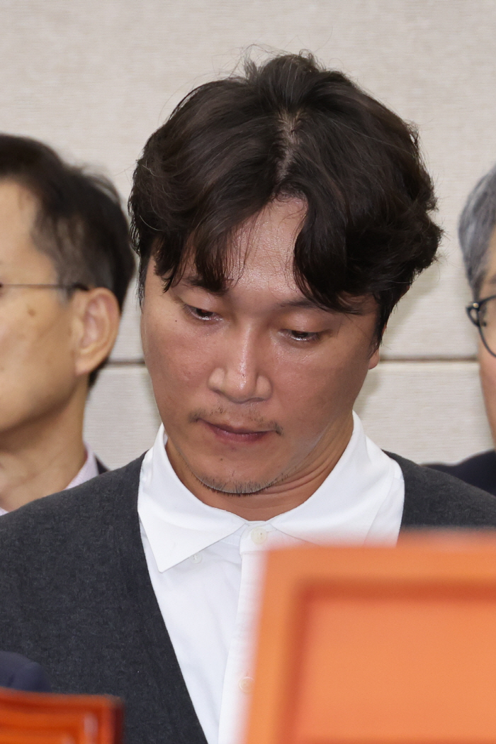  'Hani ♥' Yang Jae-woong attends the National Assembly's Witnesses'With the intention to apologize for the bereaved families of the patient's death, it is difficult to admit the hospital's negligence'