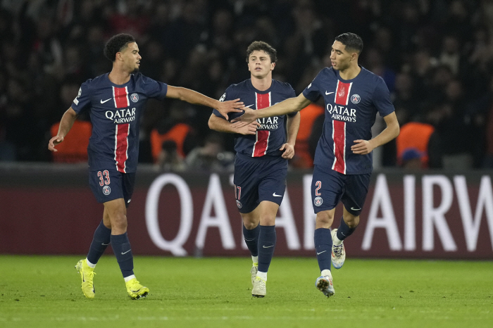 Shock 'Snock Lee Kang-in!'→'Fake 9 failed''The lowest rating in the team'UCL has been criticized by the media...PSG draw 1-1 against Eindhoven