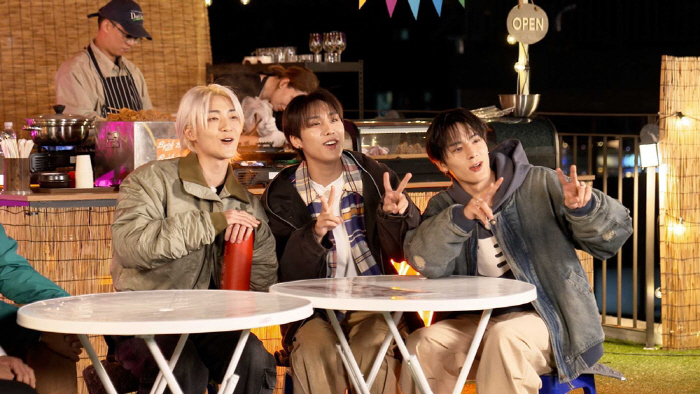 THE BOYZ, K-food talk show 'BYOB'A strong spicy taste experience