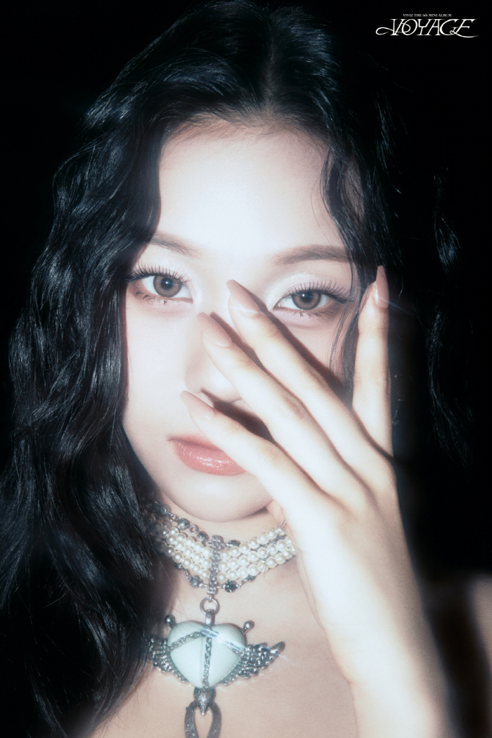  Bibi, 'Voyage' Concept Photo Revealed Mysterious Goddess Advent