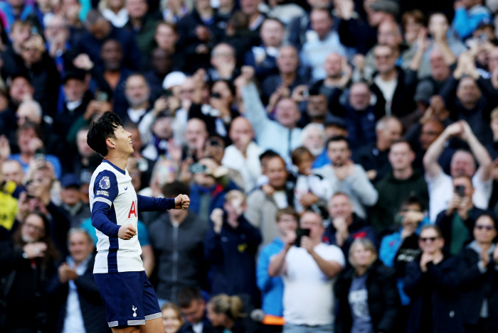 Son Heung-min, the steel king, broke down again, taking a break for the sixth game in a month when he confirmed his absence from the match against Alkmaar