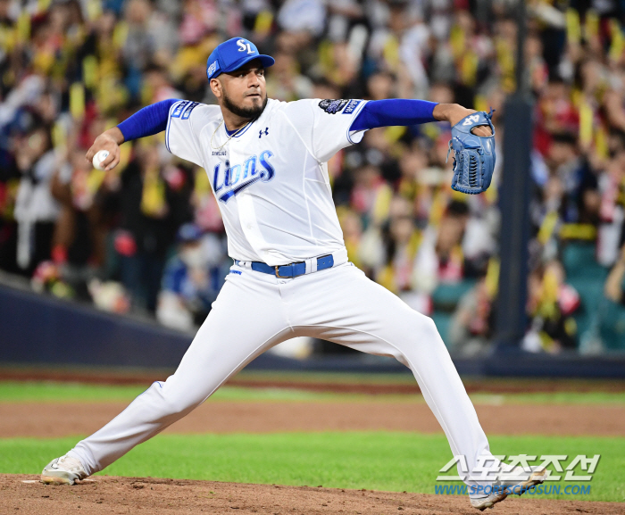 '101→110→107' Reyes was also the Samsung saviorAfter PO, 7 innings of monster throws! 