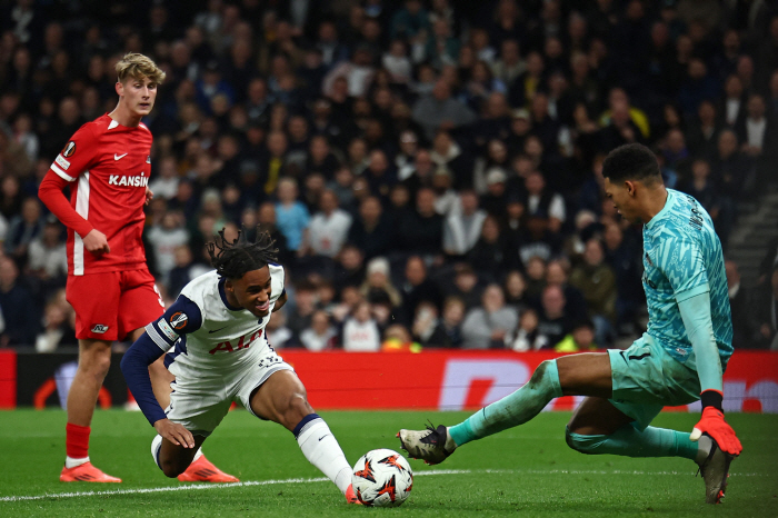 Captain SON can win→ First place in the probability of winning! Son Heung-min is absent  Hishalisson's winning goal' Tottenham won 1-0 against Alkmaar...Europa League 3rd consecutive win