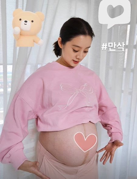 Wonder Girls' Hyerim has a full-term belly...Ready to give birth to an 'idol mom'