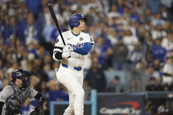 WS The best scene has changed! Scary 36-year-old Dejavu, walk-off grand slam Freeman'This is my father's moment'