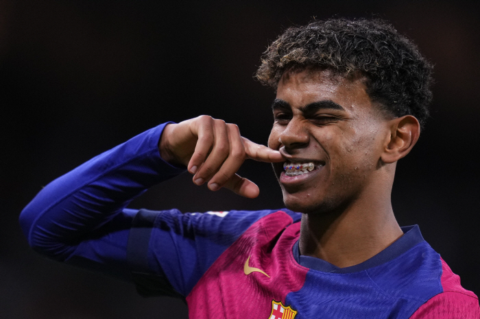 Barcelona, Munich and Real Madrid scored four goals, becoming the youngest El Clasico to score a 4-0 victory...Mbappe, scoreless  offside 8 times 'Disgrace'