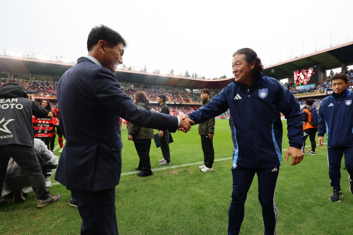 'Exit → Outnumbered tears' Pohang coach Park Tae-ha'Ulsan and Korea Cup finals, can be overcome'