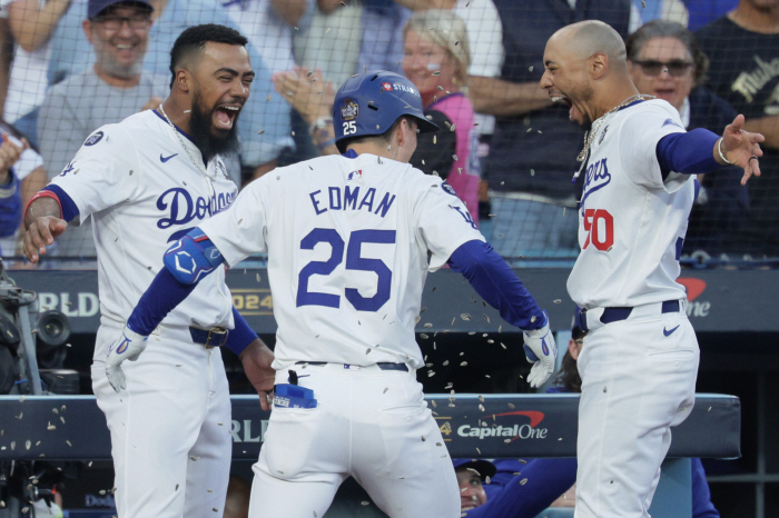 'The Big Leaguer Recognizes Me on the Street' Big Leaguer of Korean descent stands tall as Autumn Man