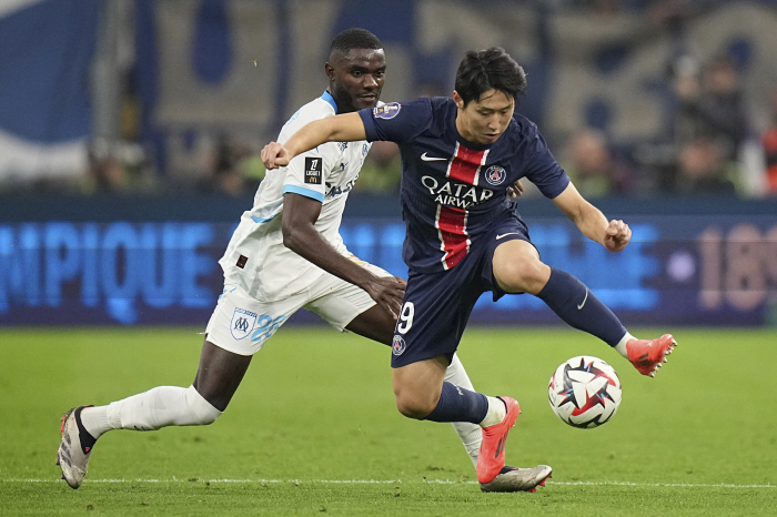 'Lee Kang-in's fake tactics failed'→PSG believes, perfect jump to the starting line...Team won a 3-0 victory over Marseille