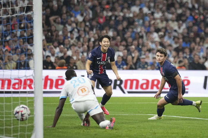 'Lee Kang-in's fake tactics failed'→PSG believes, perfect jump to the starting line...Team won a 3-0 victory over Marseille