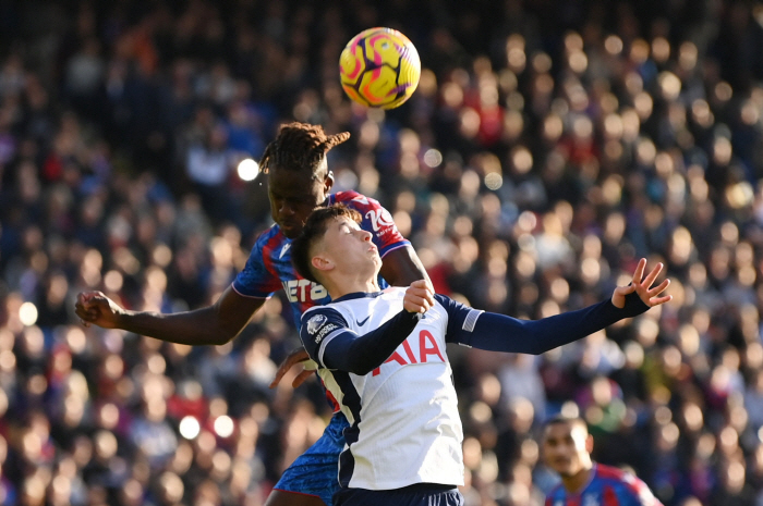 'SON replacement is a 17-year-old prospect? No way in the EPL'...'Son Heung-min is absent' Tottenham lost 0-1 to Palace → 2 consecutive away games in the league