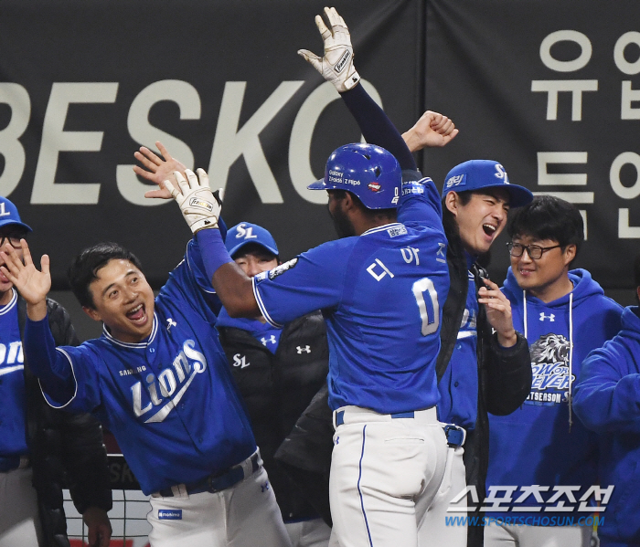 'You're going to re-sign.' 'Big Game Foreigner' Diaz brings down Yang Hyun-jong, two-run shot at consecutive times, PS 5 home runs