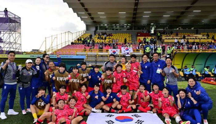 'Click with Jung Mong-gyu'亞 Coach of the Year Park Yoon-jung'I want to be a helpful leader for athletes'