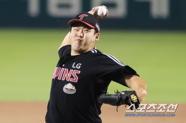 'Bulpen, catcher resources are raised in Japan.' LG pitcher Lee Ji-gang, Sung Dong-hyun, Heo Yong-joo, catcher Lee Ji-hun will participate in Junichi Finishing Camp 