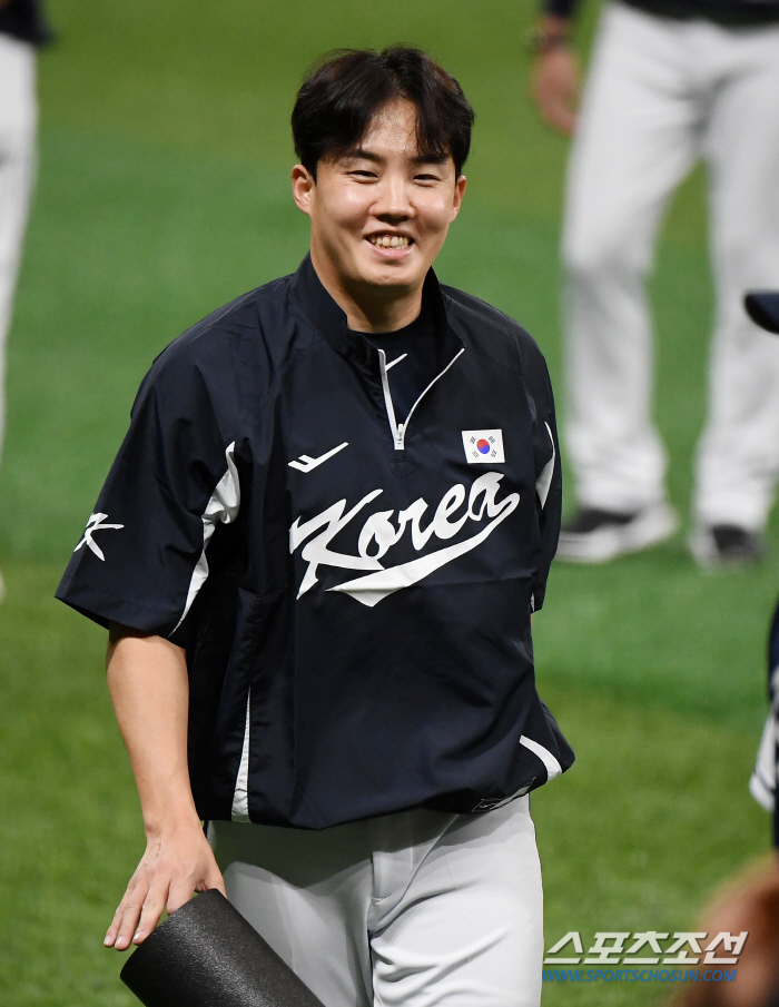 'Can you do that?' Director Ryu Joong-il's phone call, Lim Chan-kyu immediately put on his glove 