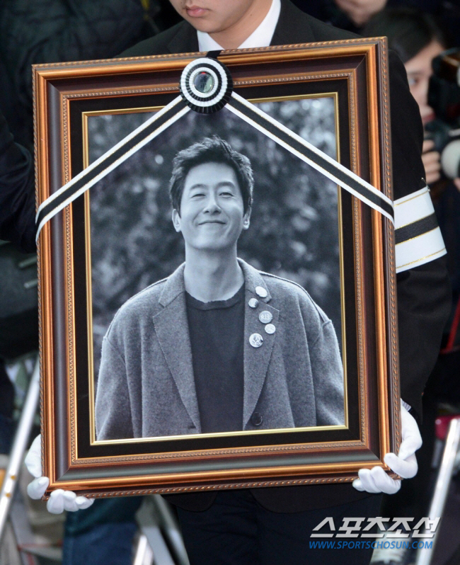 The late Kim Joo-hyuk will be remembered forever in the 7th anniversary of his death