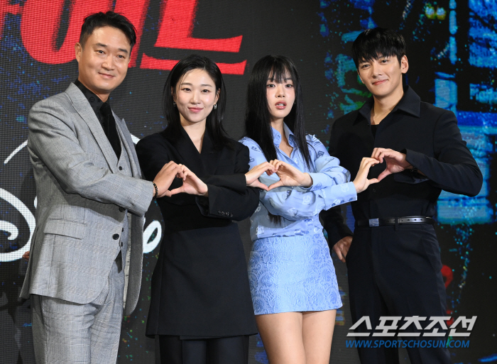  Jo Woo-jin, Ha Yoon-kyung, Kim Hyung-seo, Ji Chang-wook, the main characters of 'Gangnam B-side'