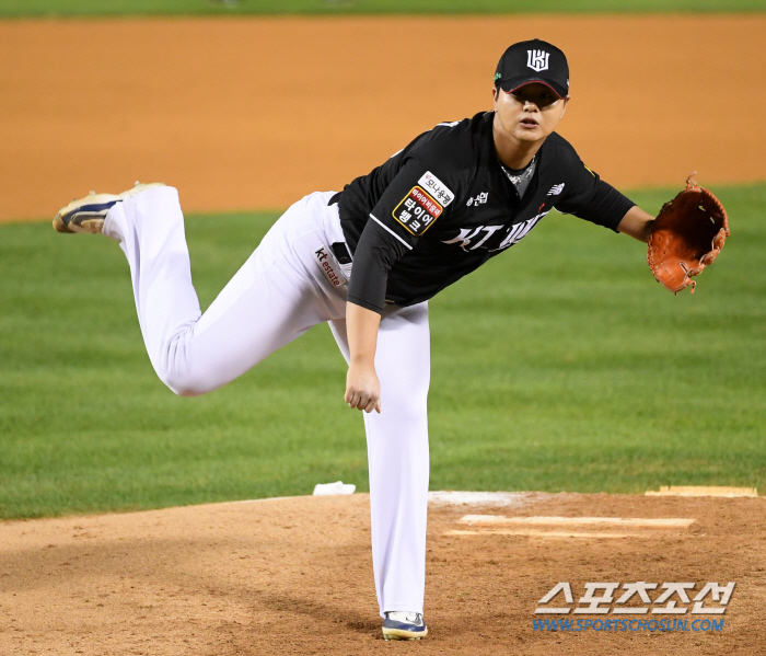 'Surprise Trade Accomplished' SSG left-hander prospect Oh Won-seok ↔ KT right-hander bullpen Kim Min