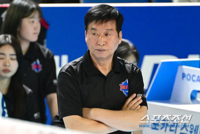 'We were supposed to meet, but just the phone call...' Director Kim Ho-chul's more painful story about the death of former coach Cho Hye-jeong (Daejeon comment)