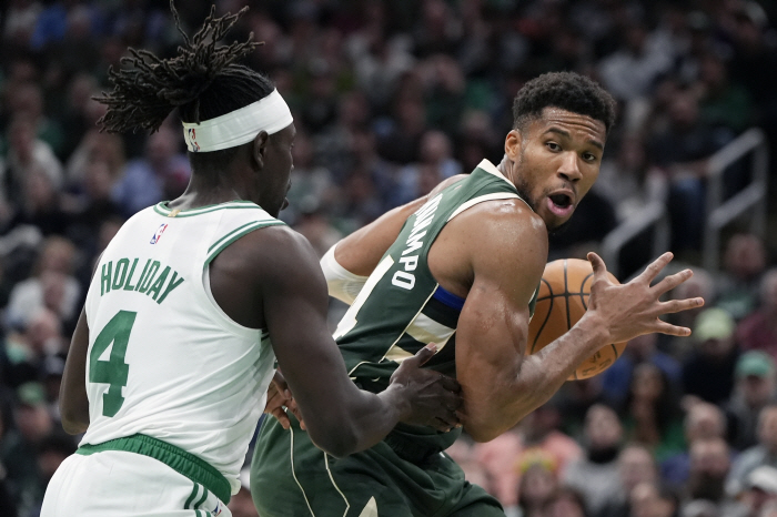 Odd Antetokounmpo trade. Milwaukee drifting with one win and four losses.<br><br><script async src=