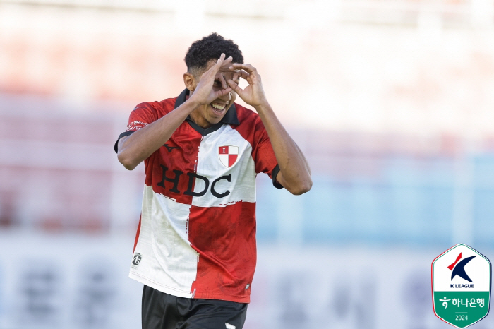 'Peshin Multi-goal' Busan, 'Mota Multi-goal' Cheonan 3-2 win 'Hang to PO'...Cheonan is frustrated with PO