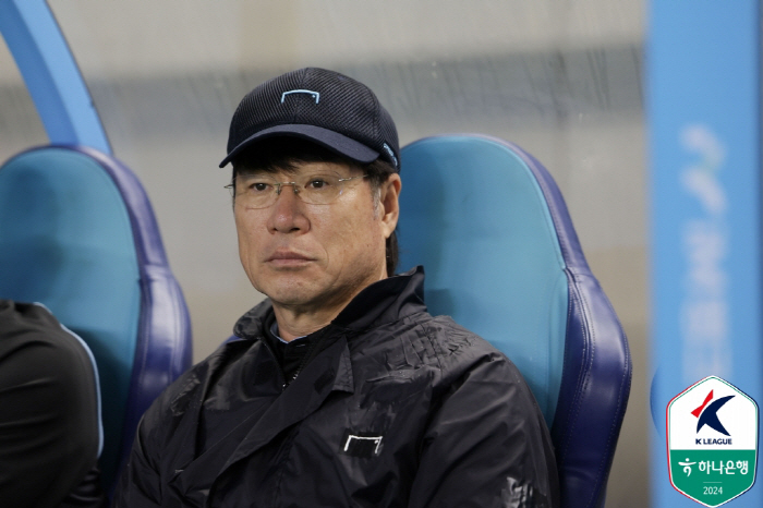 'Singya injury OUT'Park Chang-hyun'No player is greater than the team.'vs'Remain imminent'Kim Hak-beom'A draw? I don't even think about it'