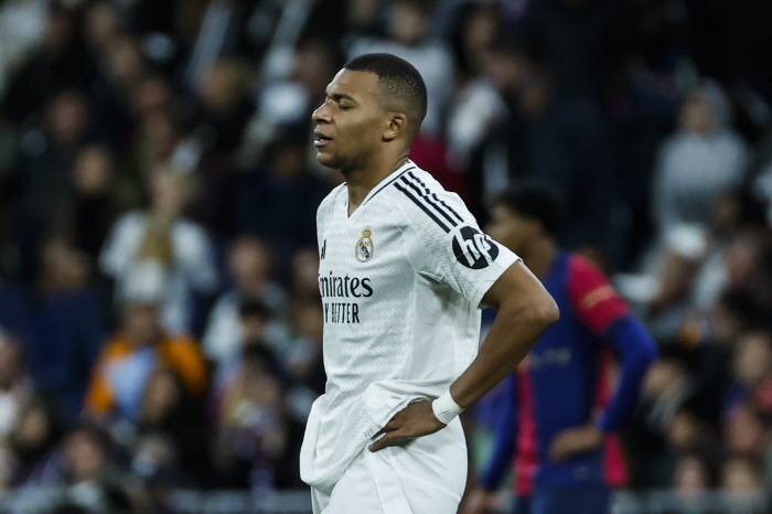 'Activity 8km' Mbappe Real Madrid. He's walking in the stadium...Ancelotti also concluded that Mbappe was a problem