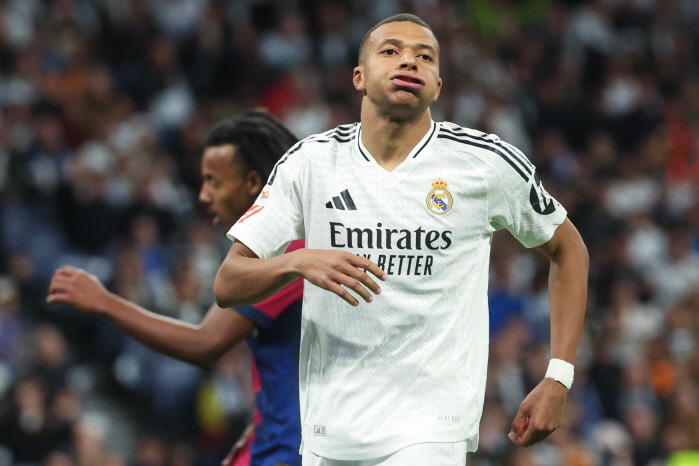 'Activity 8km' Mbappe Real Madrid. He's walking in the stadium...Ancelotti also concluded that Mbappe was a problem