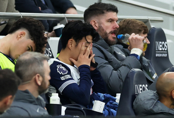 'I even cursed' Captain SON is also embarrassed  dissatisfied! Son Heung-min changes after helping No. 3 → Anger explodes...Tottenham win 4-1 against Villa