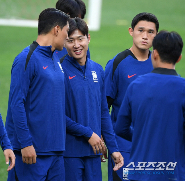 'Captain Son Heung-min is back'Middle East 2 consecutive games' Hong Myung-bo Ho Jae-seung Lee Tae-seok, Kim Kyung-min, Lee Hyun-joo, and Kim Bong-soo'First order'