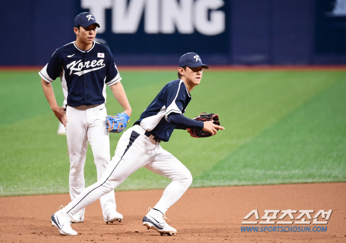 Kim Do-young and Kim Young-woong, special infielders who finally met in the national team, let's be together