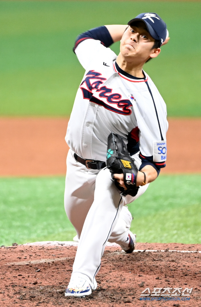 'Dream bullpen'12 scoreless in 12 innings... In fact, it's a match between blue and white. Go Young-pyo lost two points and Kwak Bin lost one point. The national team lost to Sangmu 1-2 