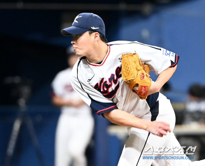 The final entry hint captured at the Sangmu practice game. And selection for the Taiwan-Cuba match. I'm still thinking about the pitcher entry. Ryu Joong-il's choice is