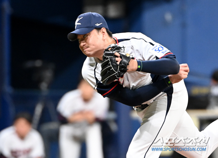 The final entry hint captured at the Sangmu practice game. And selection for the Taiwan-Cuba match. I'm still thinking about the pitcher entry. Ryu Joong-il's choice is