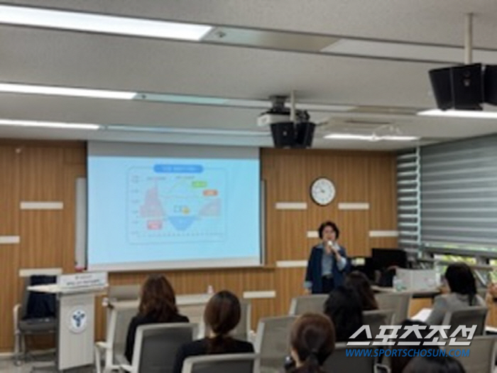 'Reading Power, Education We Need for Our Children'Seongdong Gwangjin Office of Education'Inviting Professor Lee Ga-ryeong'Family Lecture Fever