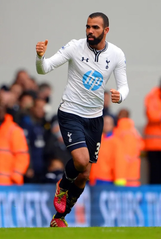 Tottenham → Former Brazilian national university, who reversed his retirement 英 'Early Football Team' 英 BBC is also a fan of Tottenham'Surprised'