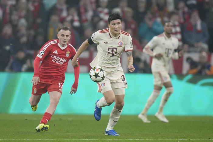 'Are you watching the build?' Kim Min-jae, 'MOMpass success rate 100%Perfect defense' monstrous performance...Bayern win 1-0 over Benfica