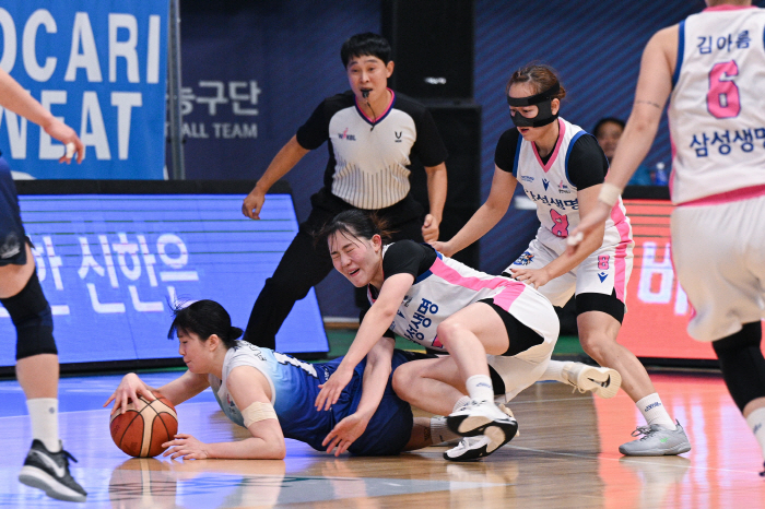 'Director, did you enjoy it without stress?' Shinhan Bank finally wins its first win of the season