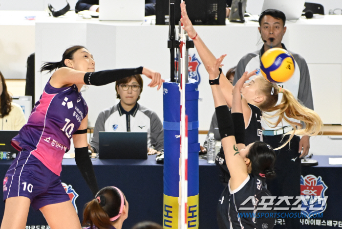 'Just a year and seven months ago, are you sure you're the opponent for the reverse sweep of the champ?' 3-1 Heungkuk Life Insurance has won 5 consecutive games, and Korea Expressway Corporation has won 5 consecutive games 