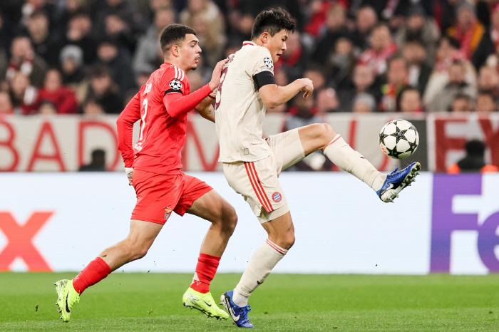 'KIM billion' built 'highest rating'1 point!→Kicker is 'MOTM'Kim Minjae, 100% Pass Success Rate 'Defensively Perfect'...Munich won 1-0 against Benfica