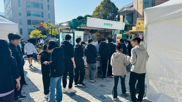 'Treasure food truck'Boban Branch sponsored snacks for 500 people at the Seoul Forest Sports Festival for the second consecutive year