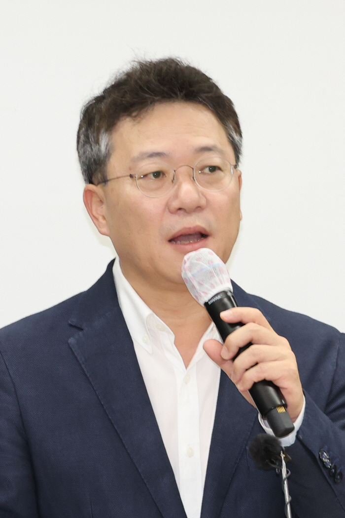 Chairman Lee Ki-heung submitted a reason for not attending pending questions at the National Assembly on the 11th...Park Jung-ha, secretary of national power'I can't admit the reason...Accusations such as perjury'