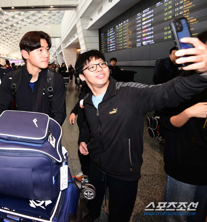 Did Taiwanese baseball fans fall in love with it?' Kim Do-young is also popular in Taiwan, and enters Taiwan as a showdown site for the national baseball team (Taiwan Field)