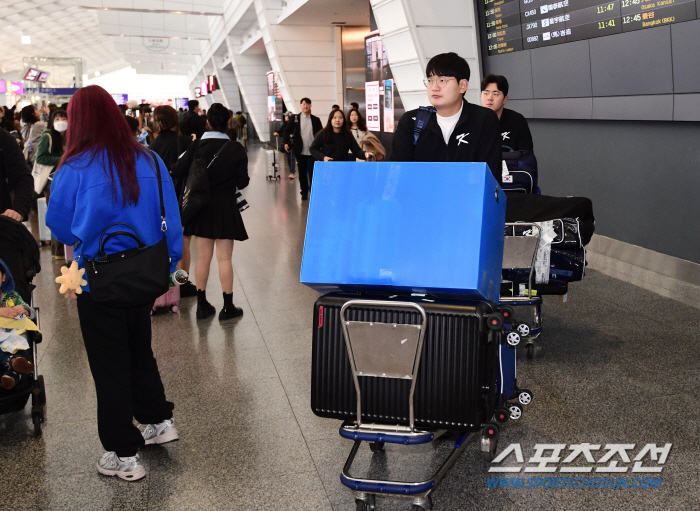 Did Taiwanese baseball fans fall in love with it?' Kim Do-young is also popular in Taiwan, and enters Taiwan as a showdown site for the national baseball team (Taiwan Field)