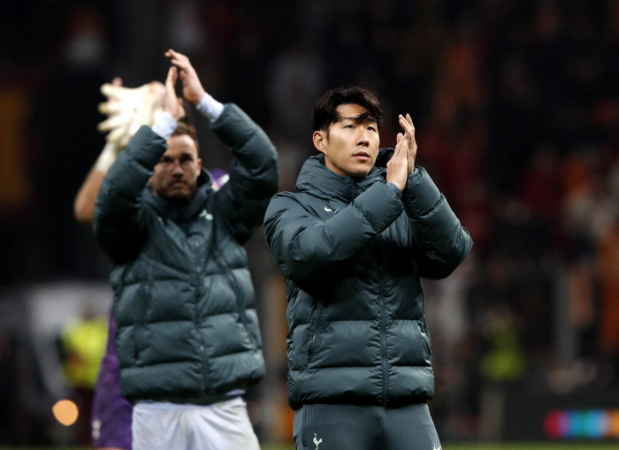 SON, 45 minutes wasted with the candidates.. Waste of stamina in UEL → 0 shots → 2 days later in the Premier League